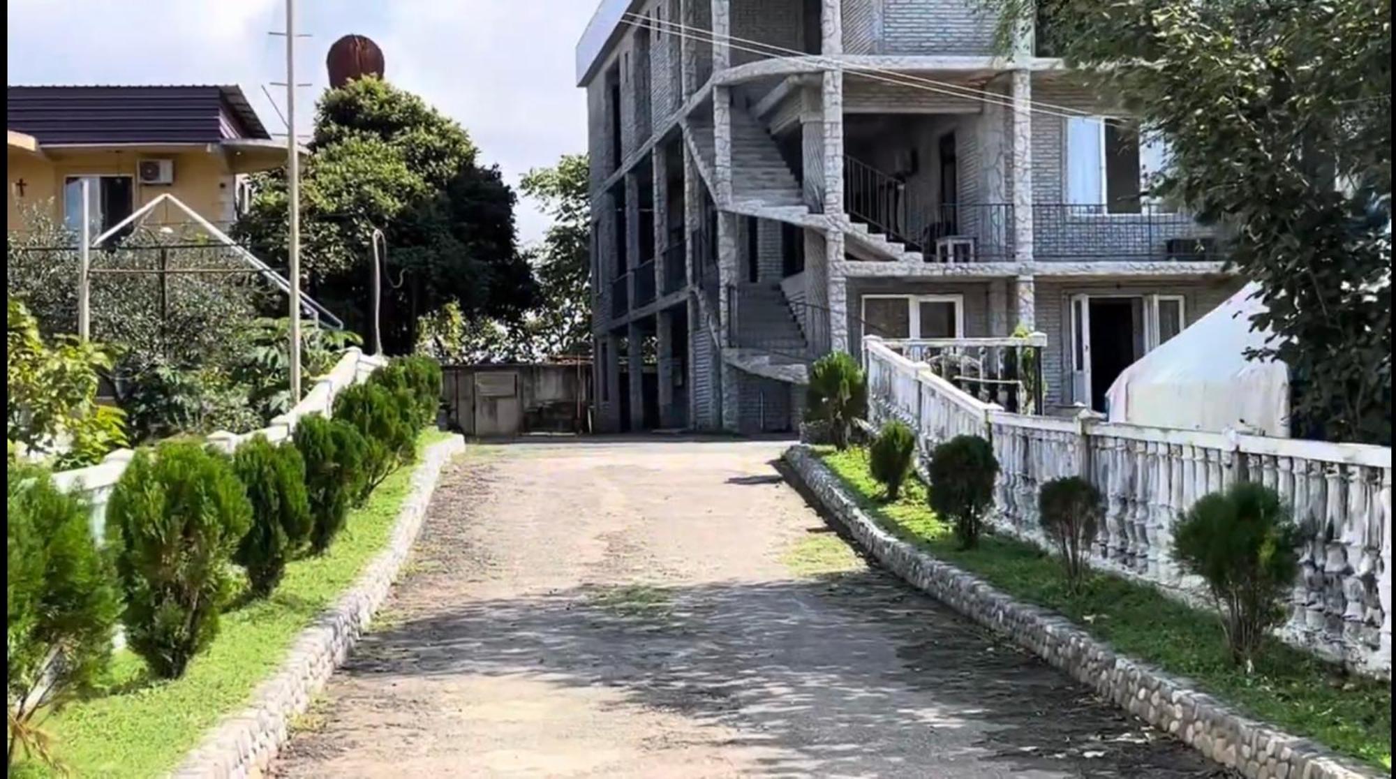 Ok House! 호텔 코불레티 외부 사진